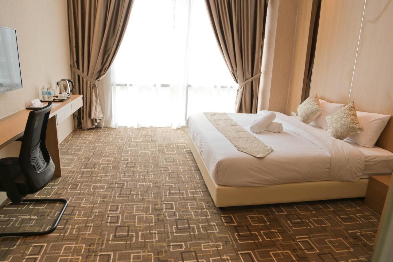 Top Holiday Hotel Seri Kembangan Eksteriør bilde