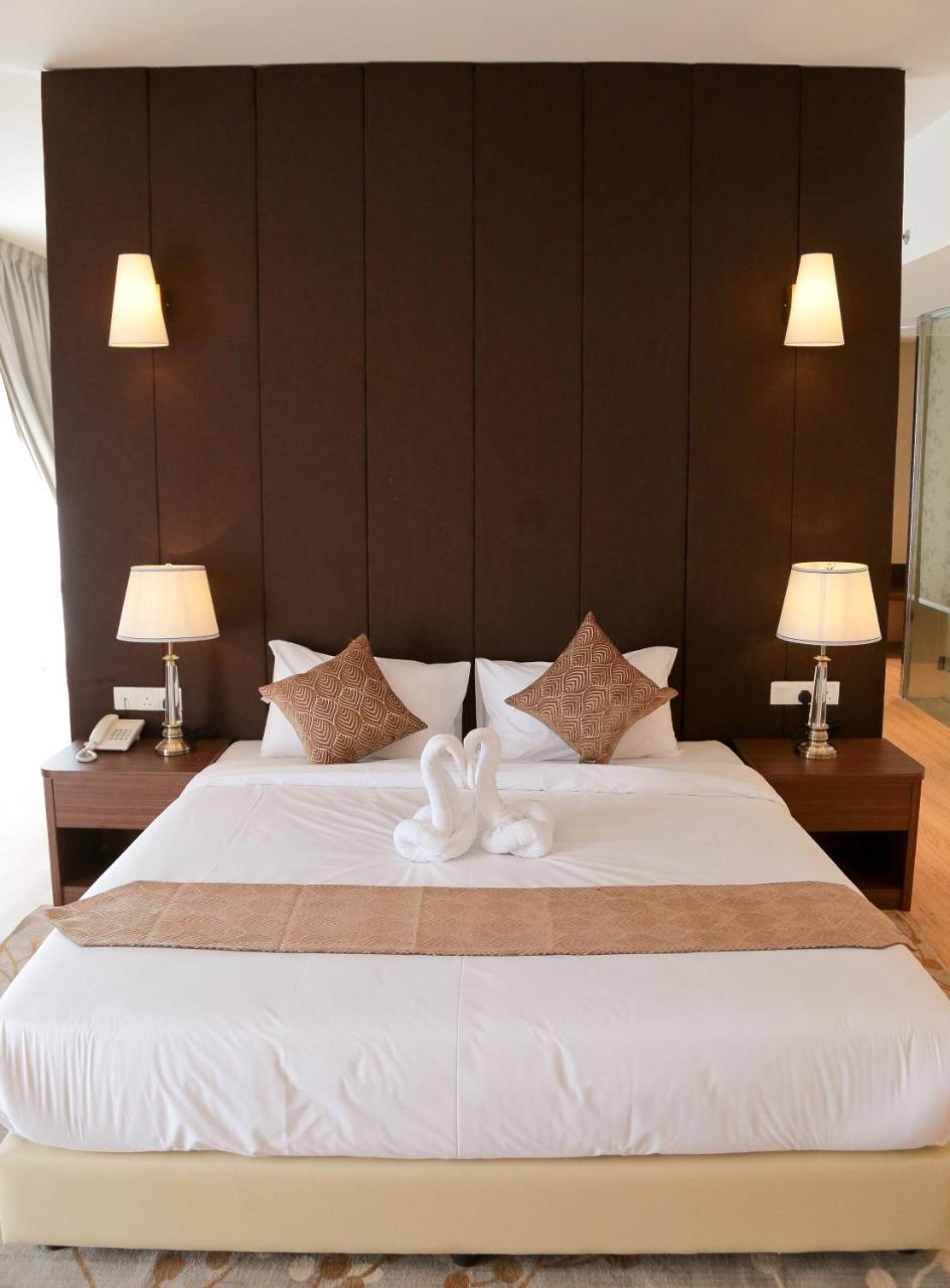 Top Holiday Hotel Seri Kembangan Eksteriør bilde