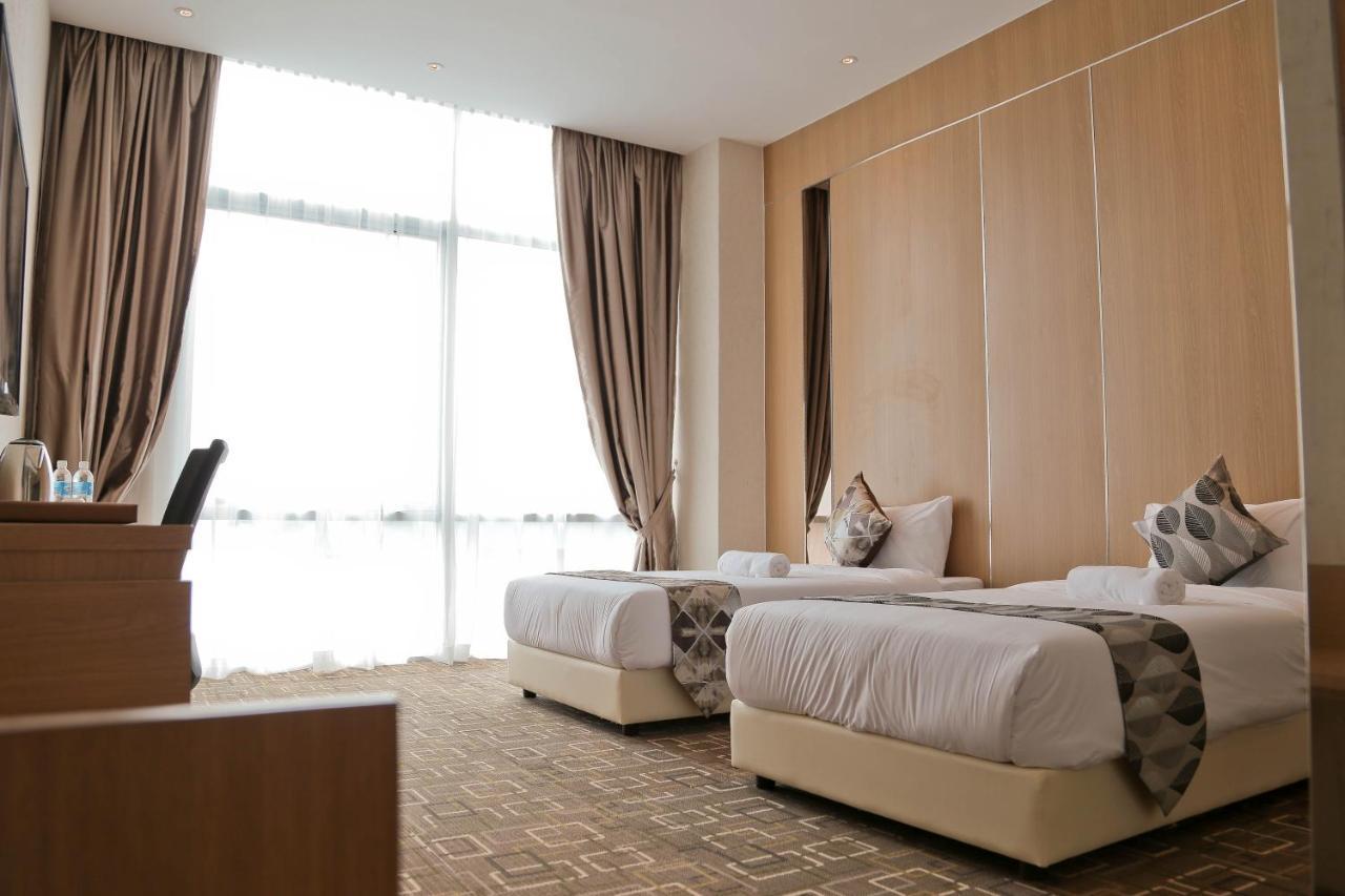 Top Holiday Hotel Seri Kembangan Eksteriør bilde